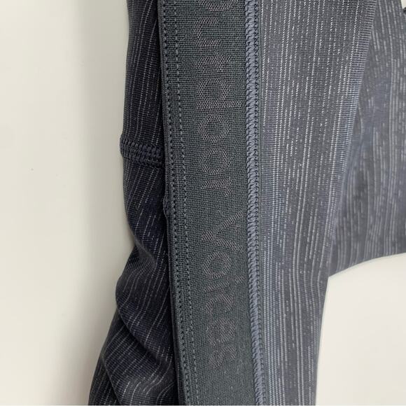 Outdoor Voices TechSweat Crop Top in Night  Size XS - Picture 7 of 7